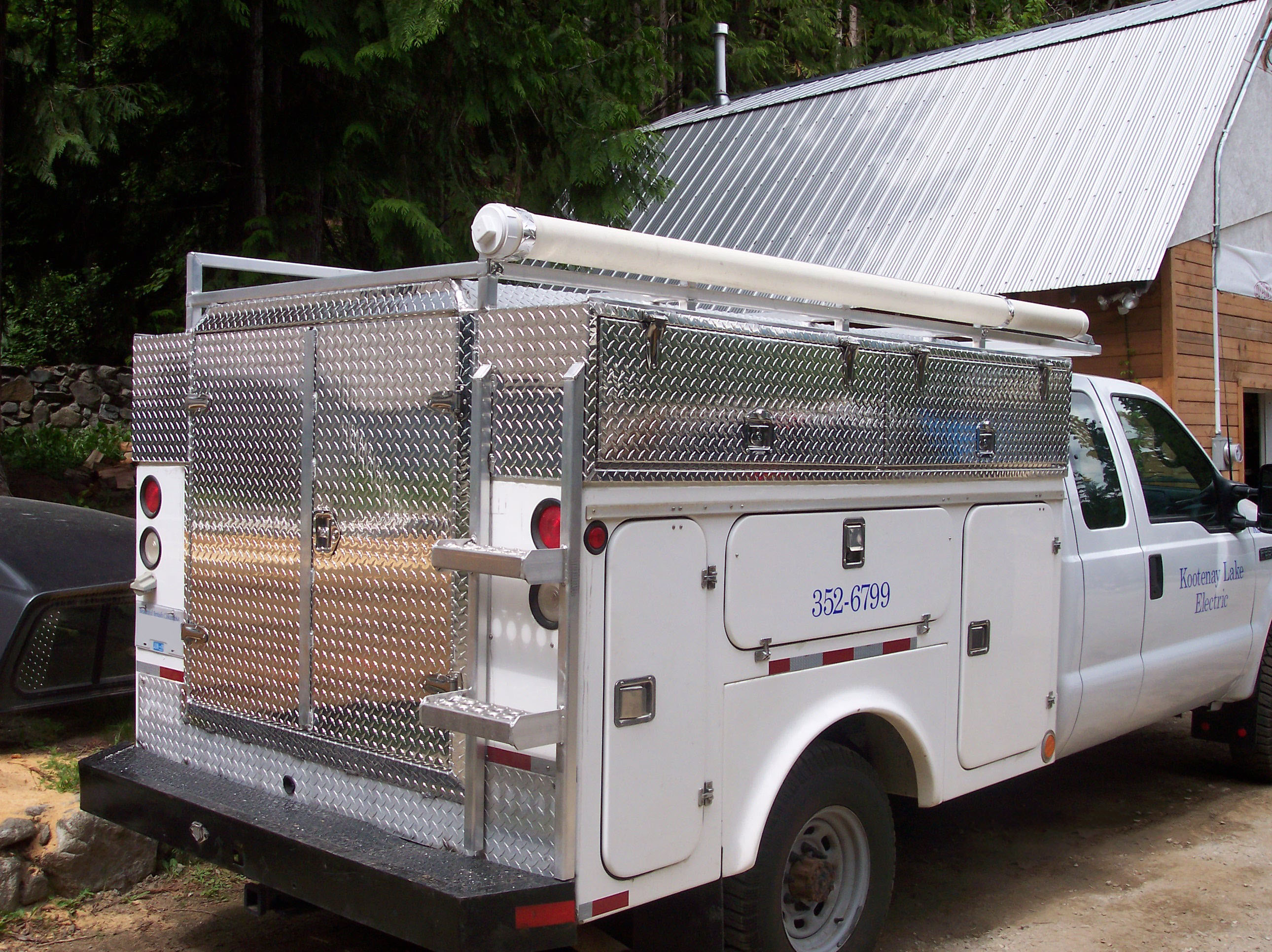 custom truck boxes – Alfab Manufacturing Ltd.